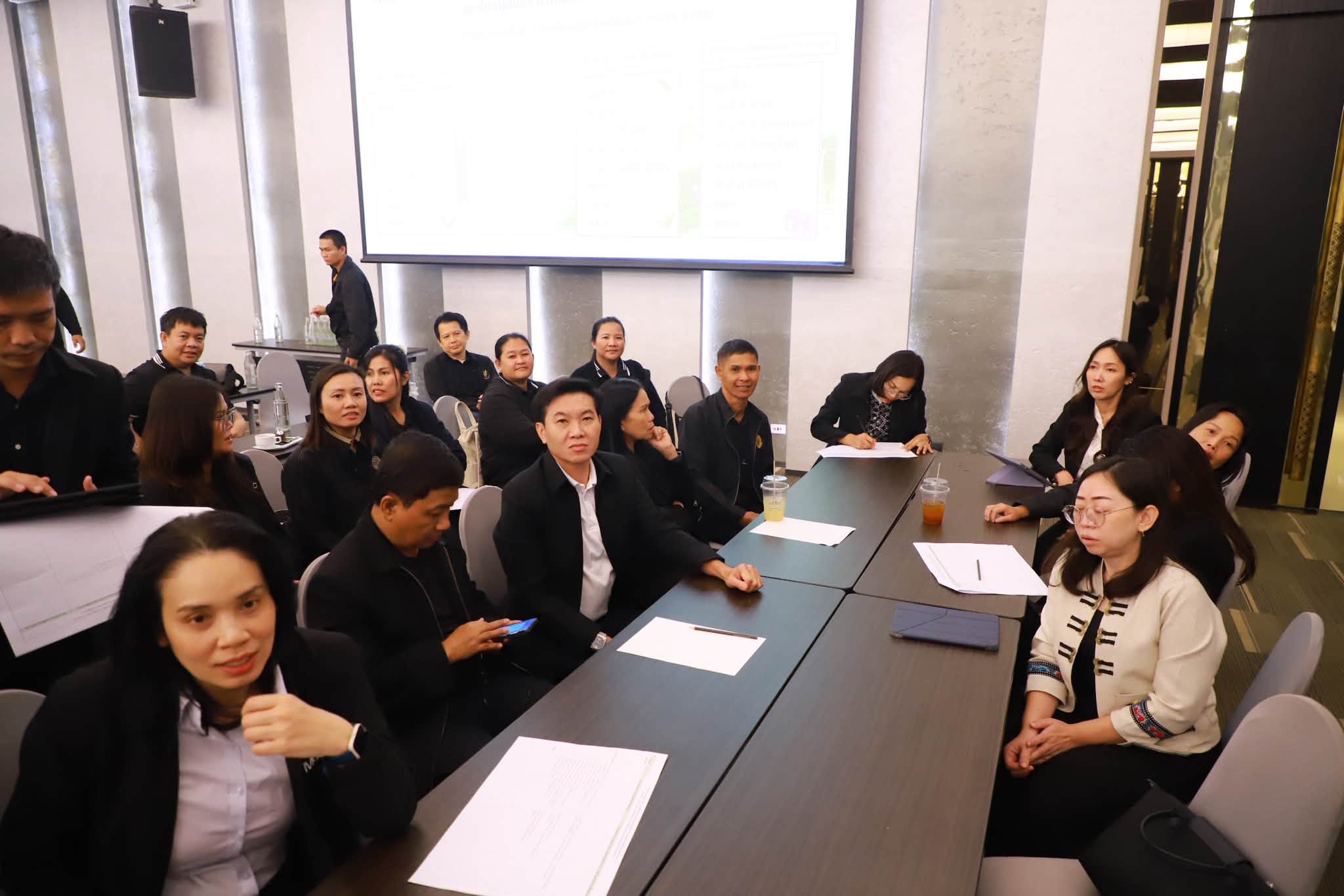 title - รองเลขาธิการ ส.ป.ก. ปิดสัมมนาฯ @เชียงราย ปลุกพลังภูมิภาค เติมองค์ความรู้ มุ่งยกระดับรายได้เกษตรกรยั่งยืน